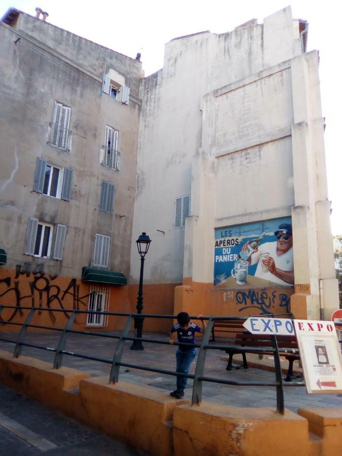 Tranquille Au Panier Face A La Mer Apartment Marseille Exterior photo